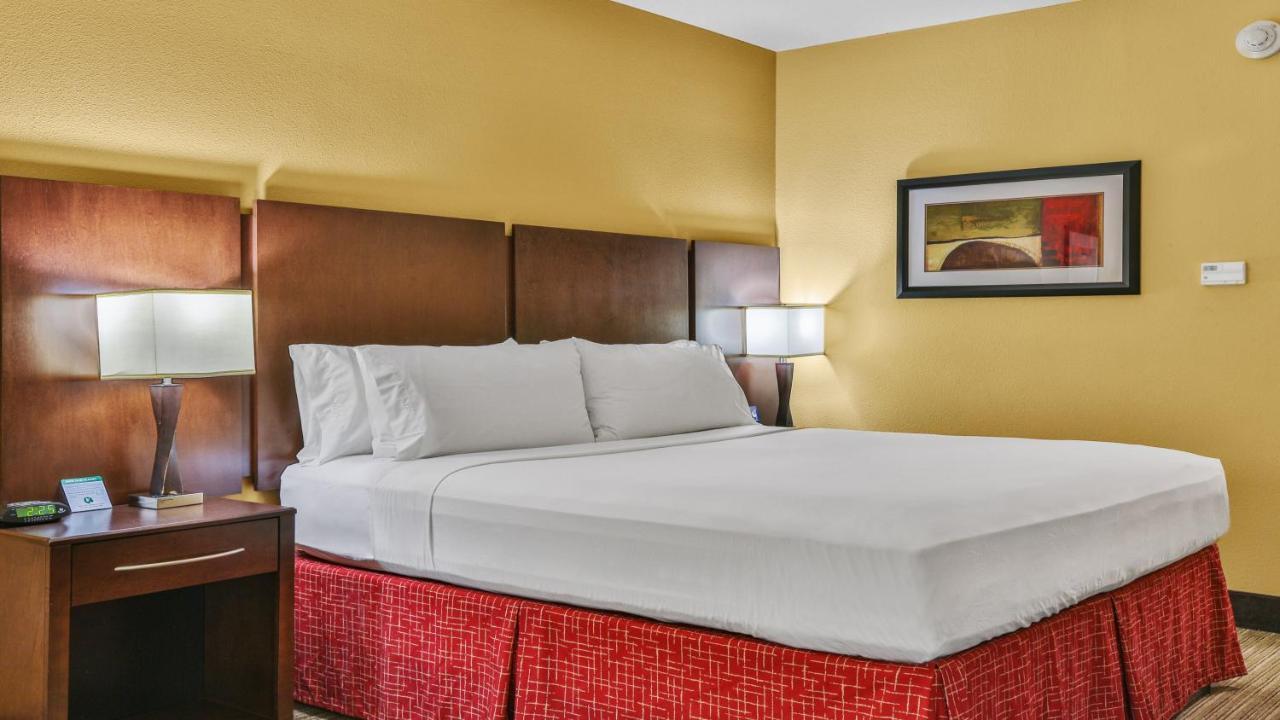 Holiday Inn Express & Suites Houston South - Near Pearland By Ihg المظهر الخارجي الصورة