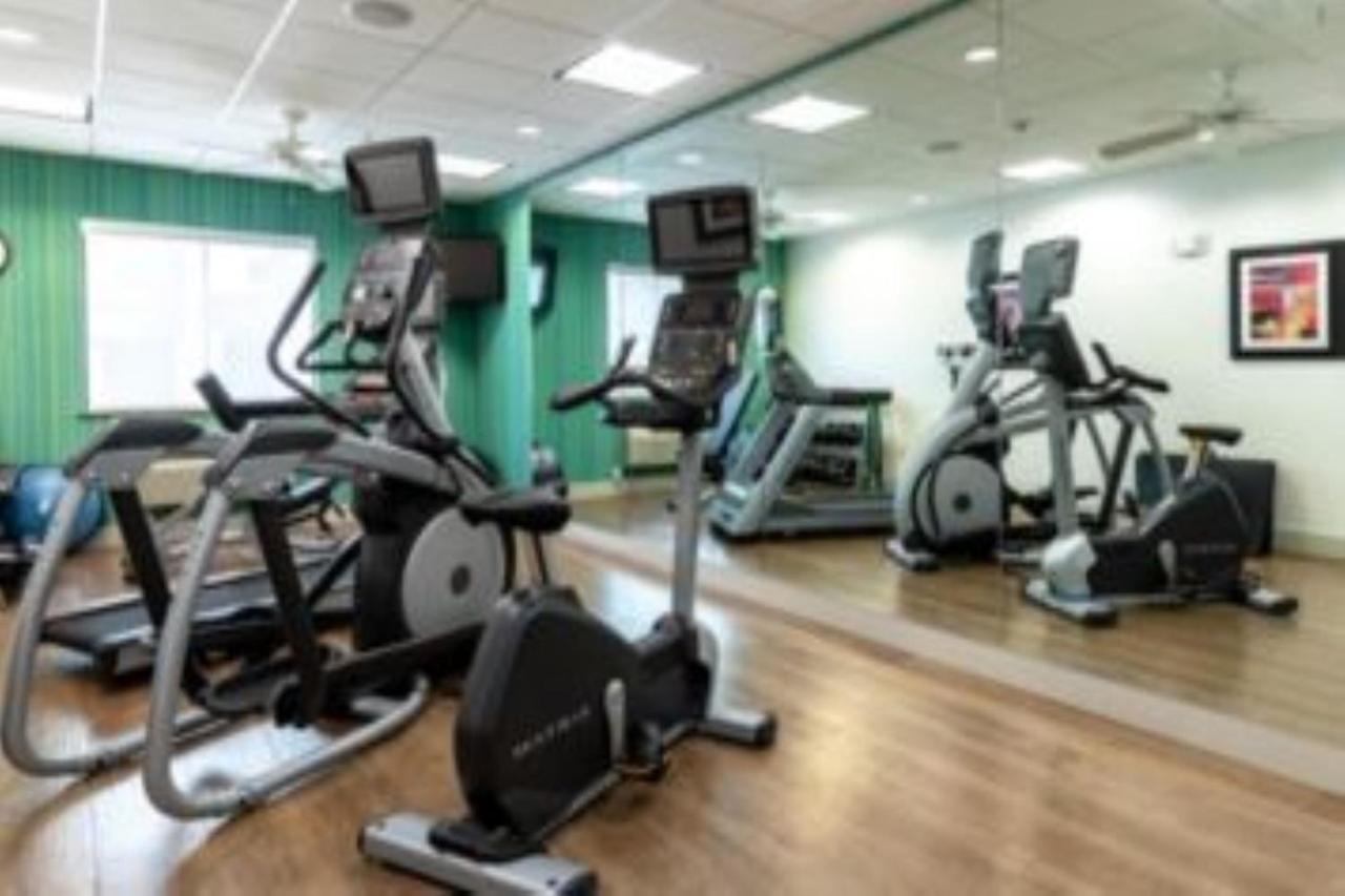 Holiday Inn Express & Suites Houston South - Near Pearland By Ihg المظهر الخارجي الصورة