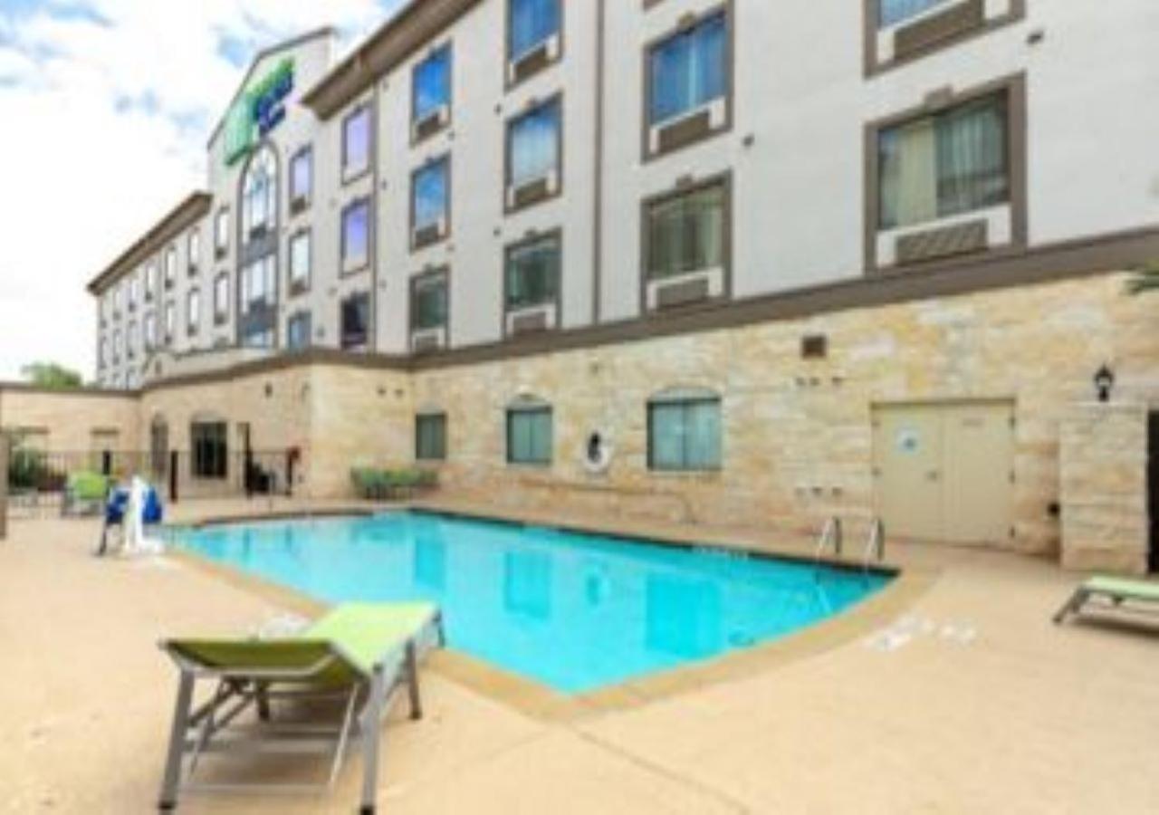 Holiday Inn Express & Suites Houston South - Near Pearland By Ihg المظهر الخارجي الصورة