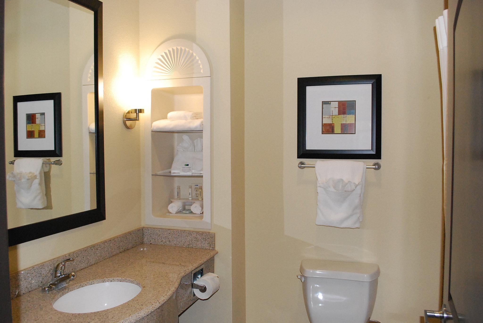 Holiday Inn Express & Suites Houston South - Near Pearland By Ihg المظهر الخارجي الصورة